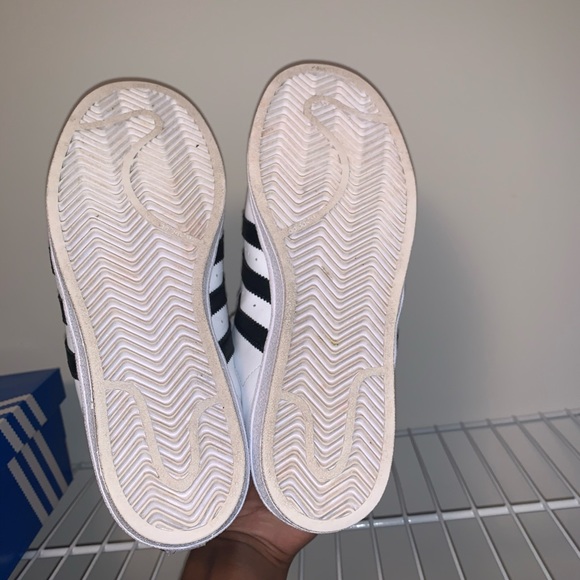 Adidas - Picture 2 of 5